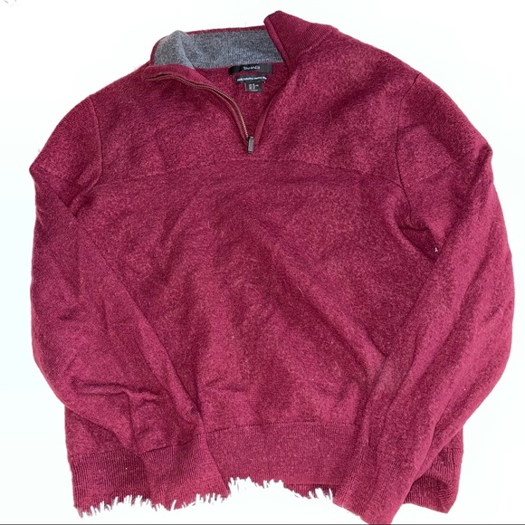 TAHARI warm cozy sweater size SMALL - Picture 3 of 4